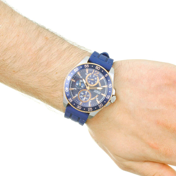 GUESS W0798G2 S Mens Watch CHEEKS PAKISTAN