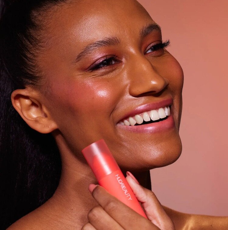 Huda Beauty Cheeky Tint Blush Stick - Coral Cutie